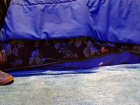 Snapshot of DarkHorse89 chatting on September 17, 1:57 pm DarkHorse89 online show from September 17, 1:57 pm