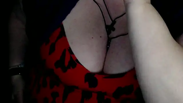 Snapshot of mayasmith chatting on May 16, 1:21 pm mayasmith online show from May 16, 1:21 pm