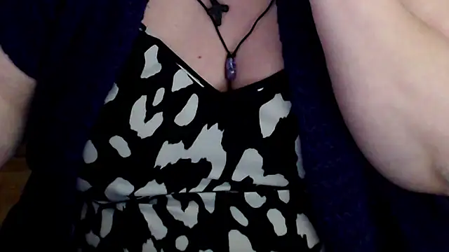Snapshot of mayasmith chatting on May 19, 8:20 am mayasmith online show from May 19, 8:20 am