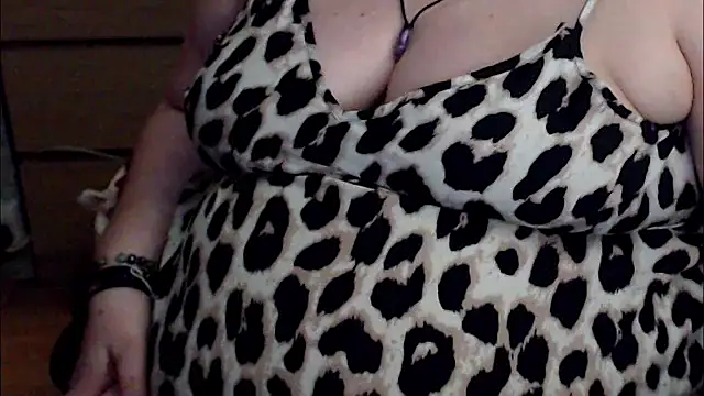 Snapshot of mayasmith chatting on May 26, 6:48 pm mayasmith online show from May 26, 6:48 pm