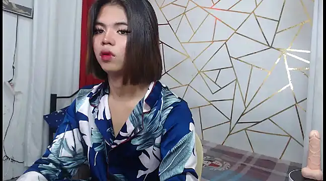 Snapshot of WildTsYhannaUncut chatting on January 18, 4:59 am WildTsYhannaUncut online show from January 18, 4:59 am