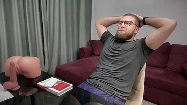 Bear bear  online show from March 10, 7:40 pm