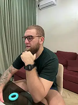 Bear bear  online show from March 12, 4:19 am