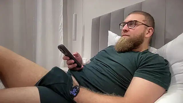 Bear bear  online show from October 14, 11:55 am