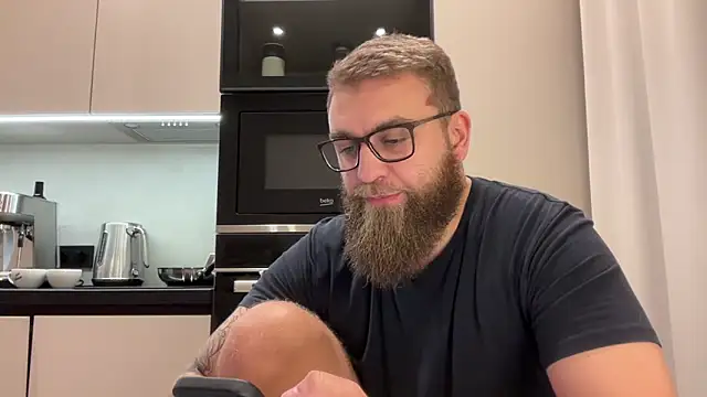 Bear bear  online show from November 24, 1:11 pm