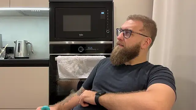 Bear bear  online show from December 4, 12:03 pm