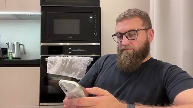 Bear bear  online show from December 21, 2:02 pm