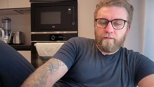 Bear bear  online show from April 23, 12:29 pm