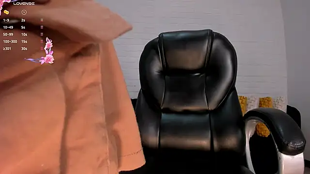 Snapshot of JuanitaClay chatting on February 12, 6:30 pm JuanitaClay online show from February 12, 6:30 pm