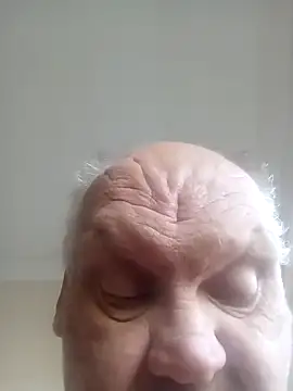 Snapshot of bigboy197311 chatting on October 28, 7:23 am bigboy197311 online show from October 28, 7:23 am