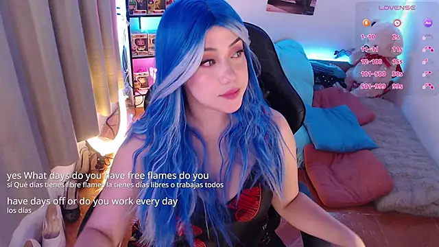 Emmy Ruiz online show from March 16, 3:23 am