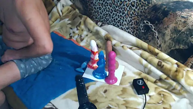 Snapshot of 0anal21 chatting on February 13, 1:29 pm 0anal21 online show from February 13, 1:29 pm