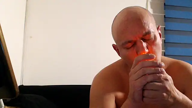 Snapshot of 0anal21 chatting on March 1, 2:41 pm 0anal21 online show from March 1, 2:41 pm