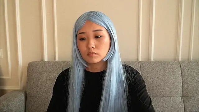 julias tapes online show from November 29, 11:02 am