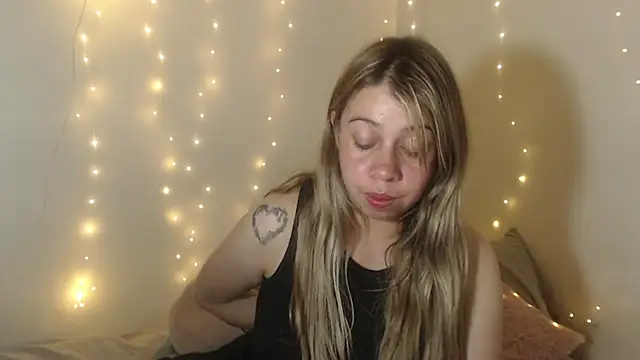 SweetSofty online show from April 27, 10:52 pm