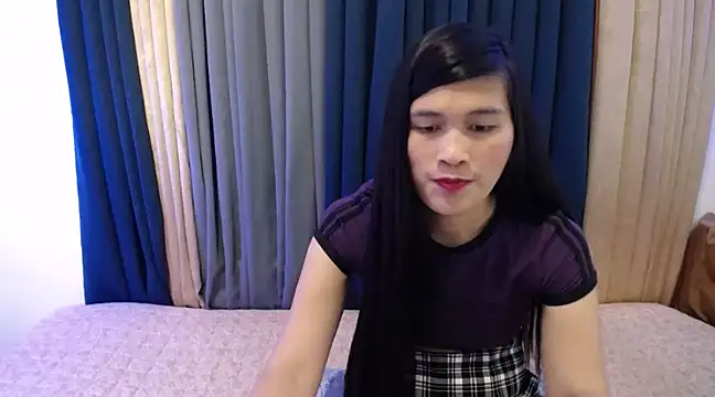 Snapshot of imyours-chenxx chatting on January 25, 10:29 am imyours-chenxx online show from January 25, 10:29 am