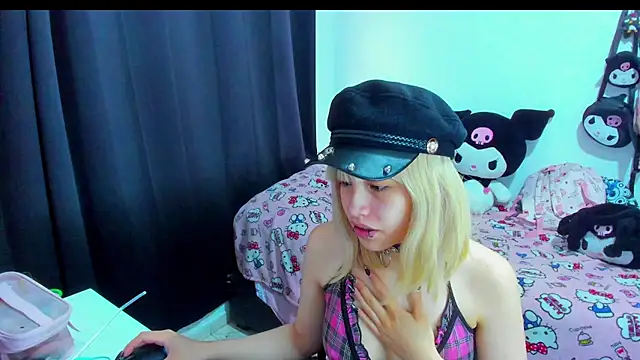 Snapshot of Akane-Mou chatting on January 6, 5:27 pm Akane-Mou online show from January 6, 5:27 pm