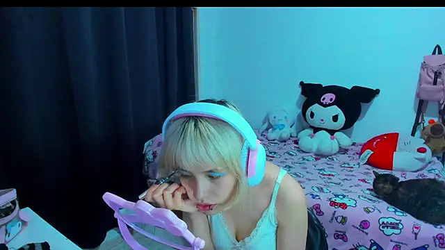 Snapshot of Akane-Mou chatting on February 14, 3:47 am Akane-Mou online show from February 14, 3:47 am