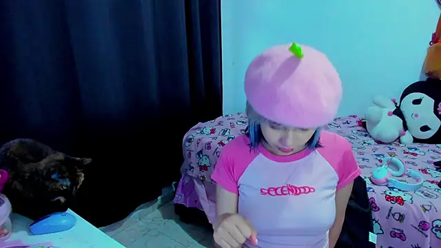 Snapshot of Akane-Mou chatting on June 23, 10:52 pm Akane-Mou online show from June 23, 10:52 pm
