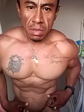 Snapshot of ivandignity chatting on September 10, 12:10 am ivandignity online show from September 10, 12:10 am