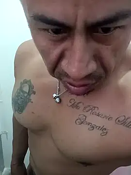 Snapshot of ivandignity chatting on October 16, 12:11 am ivandignity online show from October 16, 12:11 am