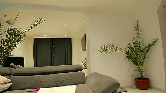 Snapshot of MissPanthera chatting on February 26, 2:14 pm MissPanthera online show from February 26, 2:14 pm