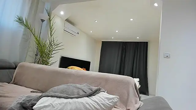 Snapshot of MissPanthera chatting on March 3, 1:06 pm MissPanthera online show from March 3, 1:06 pm