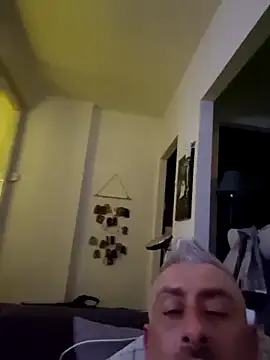 cuci45 online show from December 20, 4:30 am