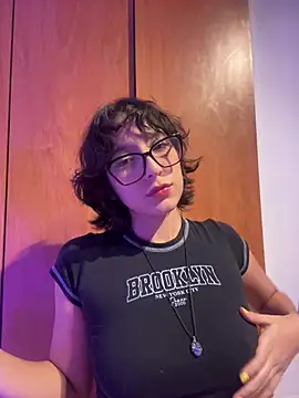 Snapshot of aurora_xoxo chatting on March 18, 4:37 am aurora xoxo online show from March 18, 4:37 am