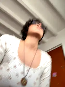 Snapshot of aurora_xoxo chatting on November 23, 4:29 pm aurora xoxo online show from November 23, 4:29 pm