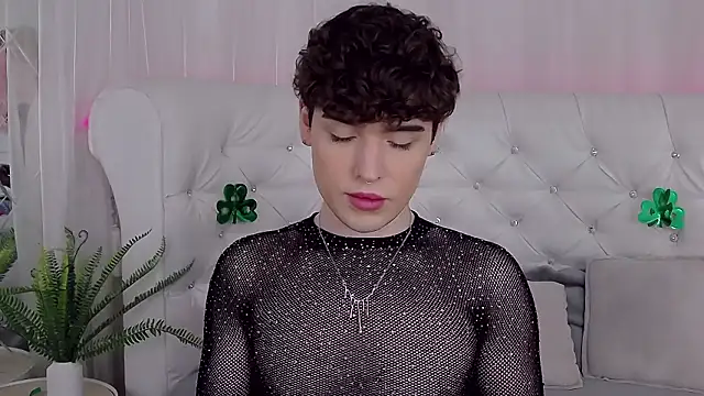 RobbyCharming online show from March 15, 4:40 am