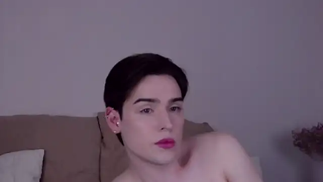 Snapshot of RobbyCharming chatting on July 11, 8:28 am RobbyCharming online show from July 11, 8:28 am