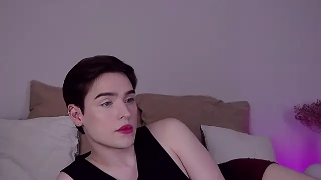 Snapshot of RobbyCharming chatting on July 17, 9:05 am RobbyCharming online show from July 17, 9:05 am