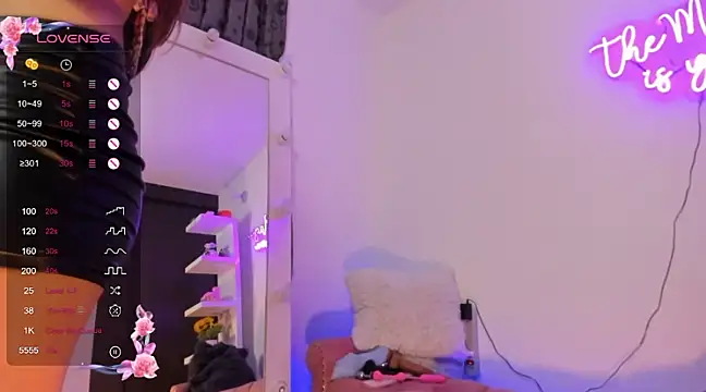 Snapshot of dana_montana_ chatting on January 15, 8:41 am dana montana online show from January 15, 8:41 am