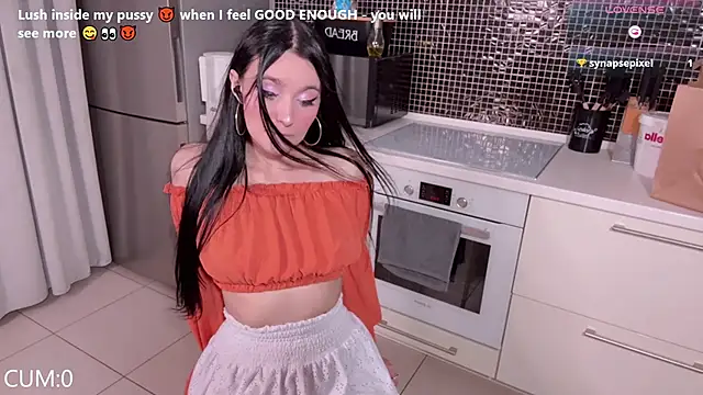 Snapshot of ariel_aspen chatting on October 5, 9:24 pm ariel aspen online show from October 5, 9:24 pm