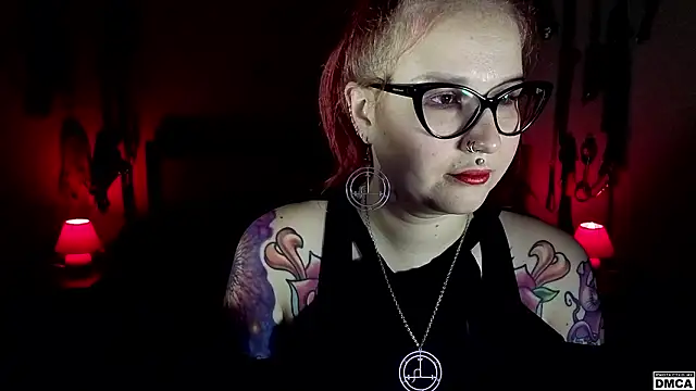 Snapshot of Amanita__Pantherina chatting on February 18, 11:06 am Amanita Pantherina online show from February 18, 11:06 am