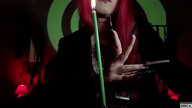 Snapshot of Amanita__Pantherina chatting on March 30, 12:28 pm Amanita Pantherina online show from March 30, 12:28 pm