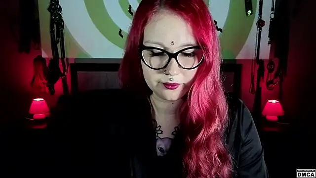 Snapshot of Amanita__Pantherina chatting on April 8, 12:27 pm Amanita Pantherina online show from April 8, 12:27 pm