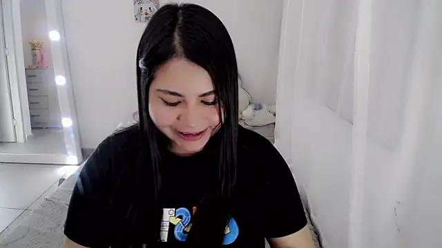 Snapshot of Youlittlepervertt_ chatting on June 8, 1:39 am Youlittlepervertt online show from June 8, 1:39 am