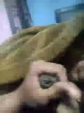 Snapshot of Deshilund9 chatting on December 18, 12:54 am Deshilund9 online show from December 18, 12:54 am