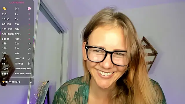 Snapshot of jasminedaze888 chatting on December 13, 10:15 pm jasminedaze888 online show from December 13, 10:15 pm