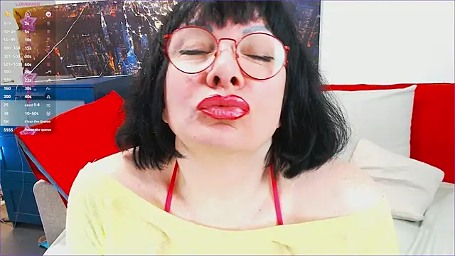 SquirtySlut online show from March 15, 6:03 am