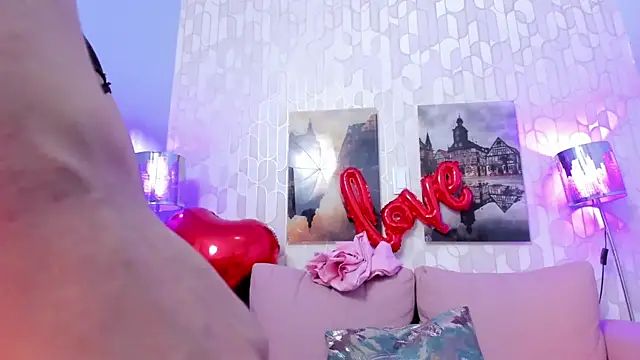 lara murphy online show from February 12, 7:35 pm