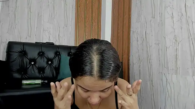 MarianaManzur online show from November 1, 2:52 pm