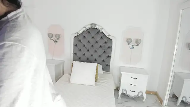 Valentina Ross  online show from March 14, 12:10 pm