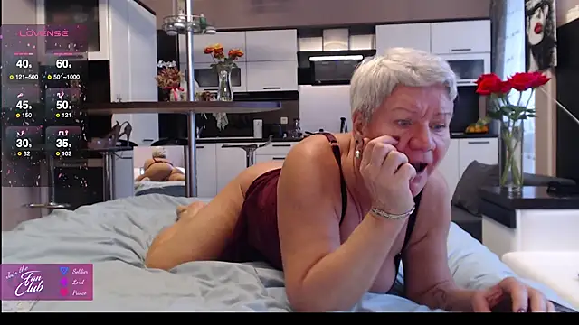 roxana brooks online show from November 1, 8:49 am