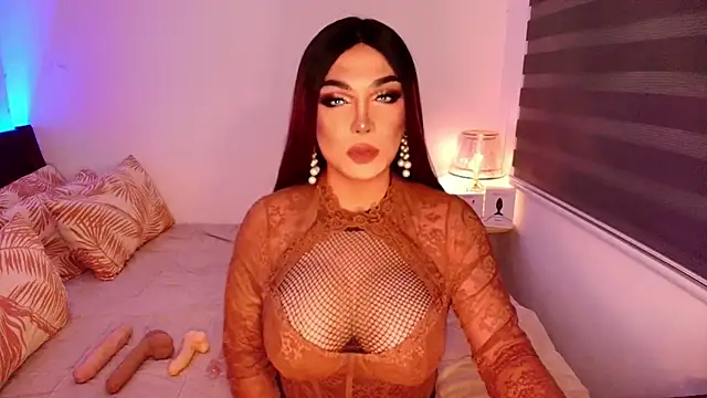 Snapshot of MissPattyShemalexxx chatting on August 2, 1:26 am MissPattyShemalexxx online show from August 2, 1:26 am