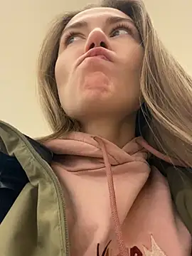 ValenciaShock online show from February 20, 5:12 am