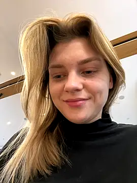 ValenciaShock online show from December 4, 6:44 am