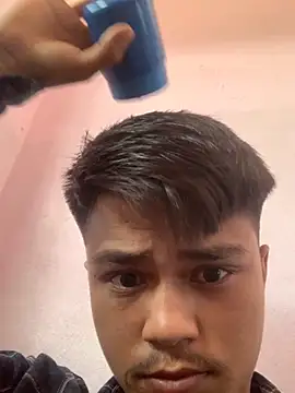 Hullax online show from November 5, 9:31 am